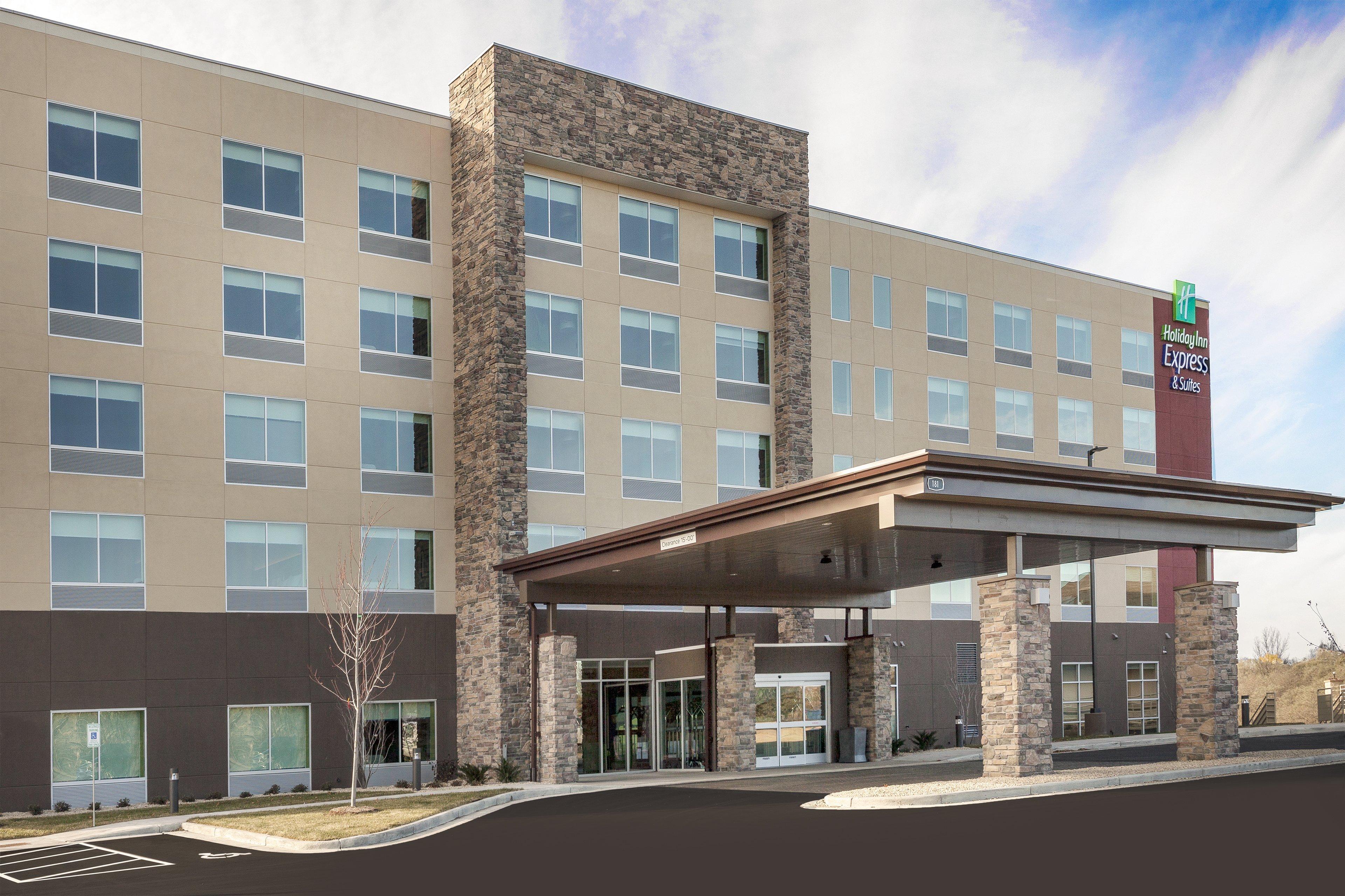 Holiday Inn Express & Suites - Hudson I-94 By Ihg מראה חיצוני תמונה